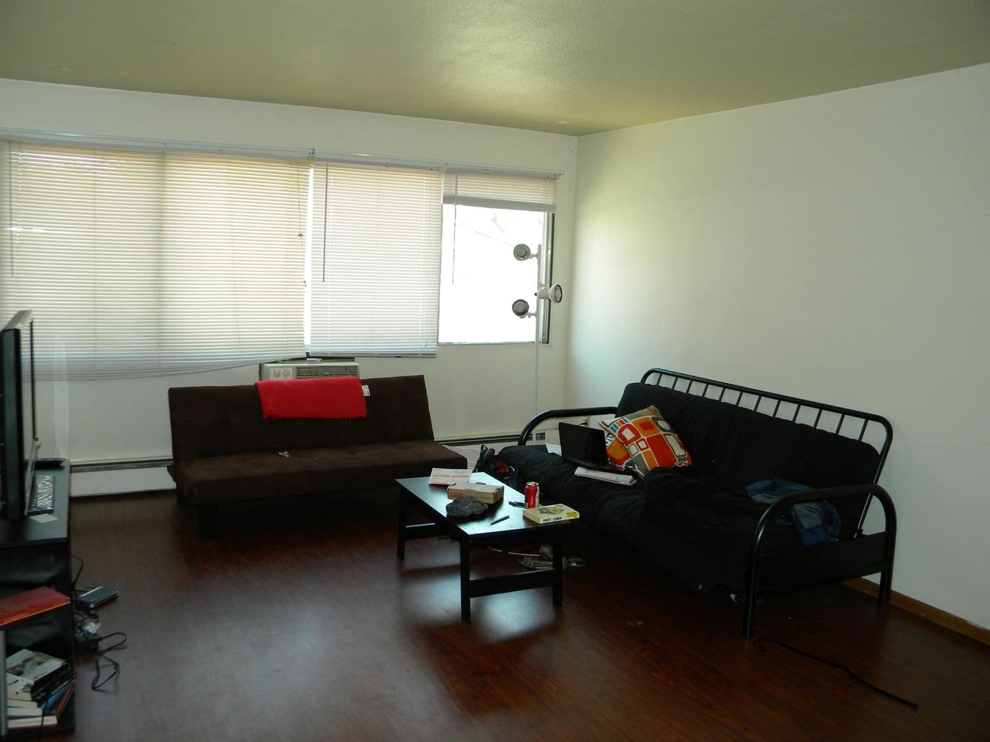 Minneapolis Apartment: 720 6th Ave SE