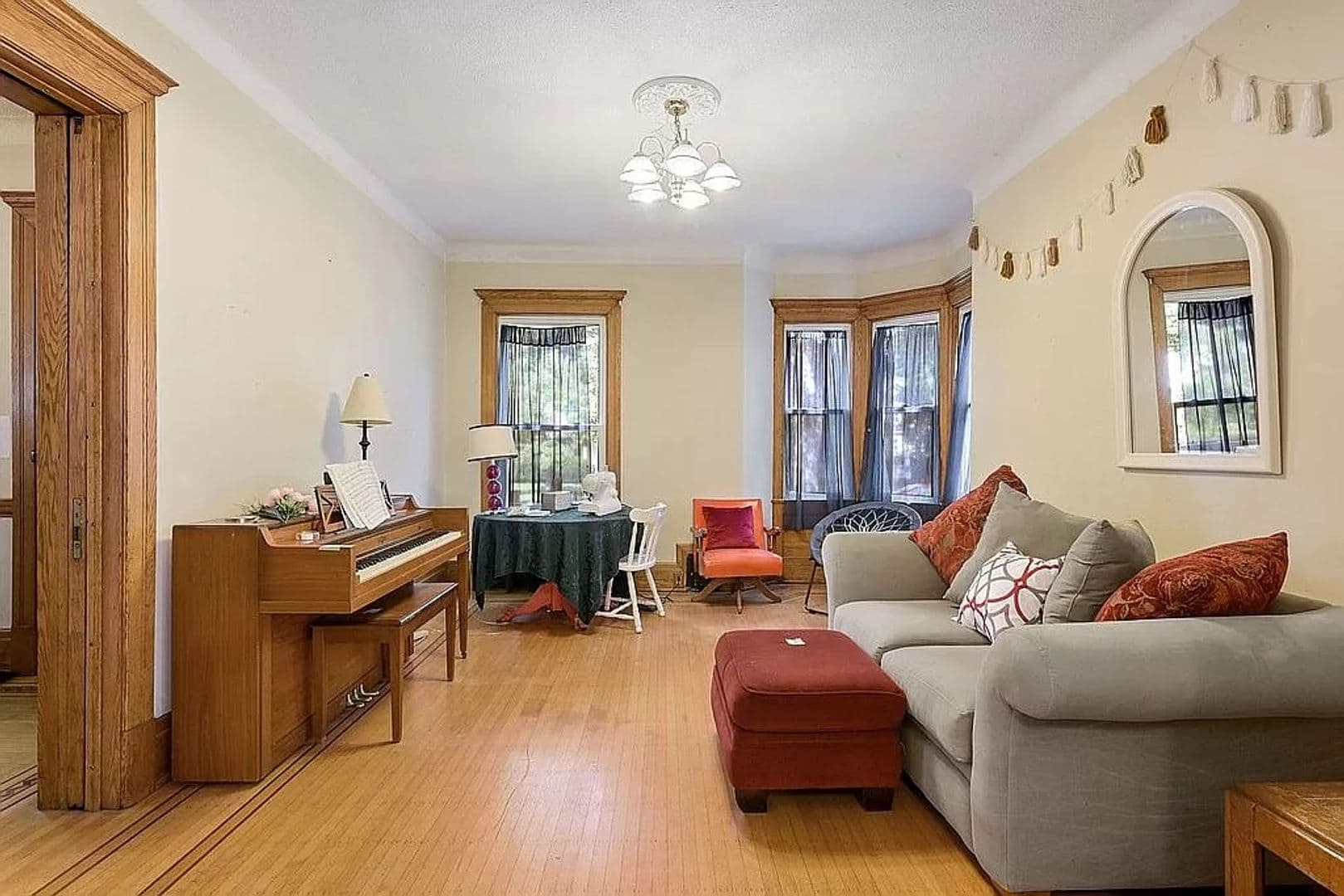 Minneapolis House: 818 7th St SE