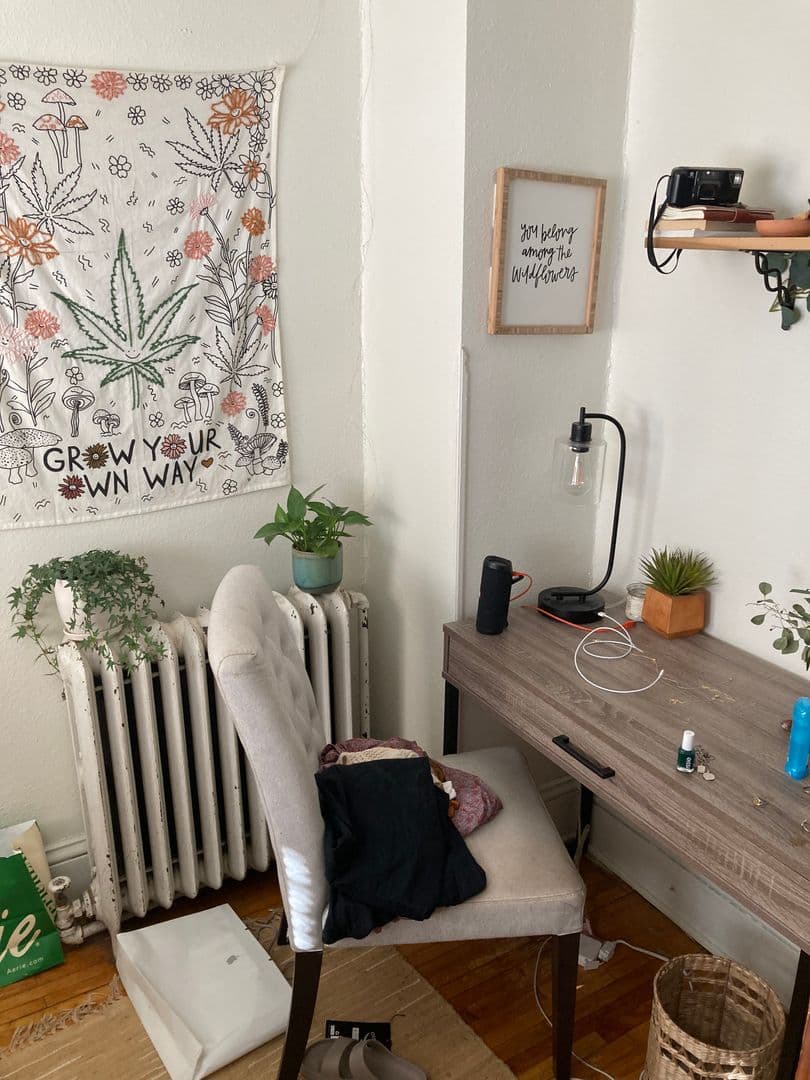 Minneapolis Apartment: 2008 Como Ave SE