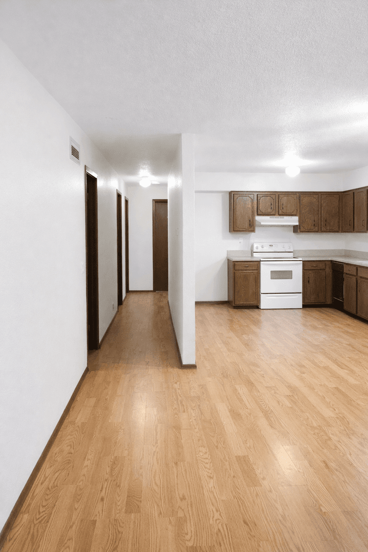 St Paul Apartment: 1146-48 Raleigh St