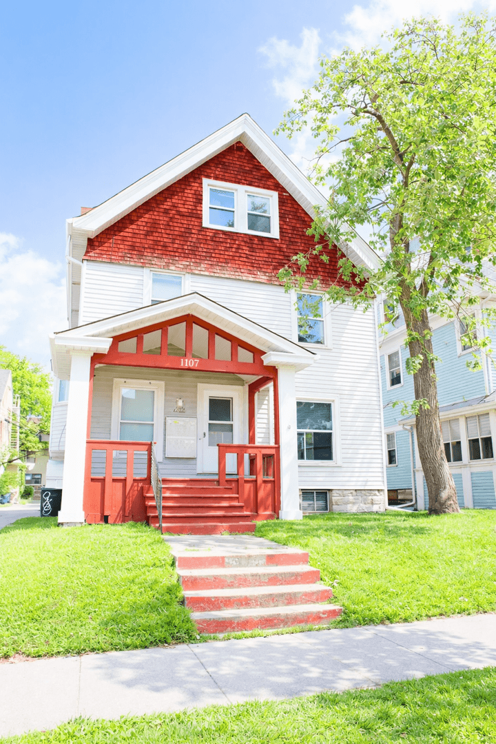 Minneapolis Apartment: 1107 4th St SE
