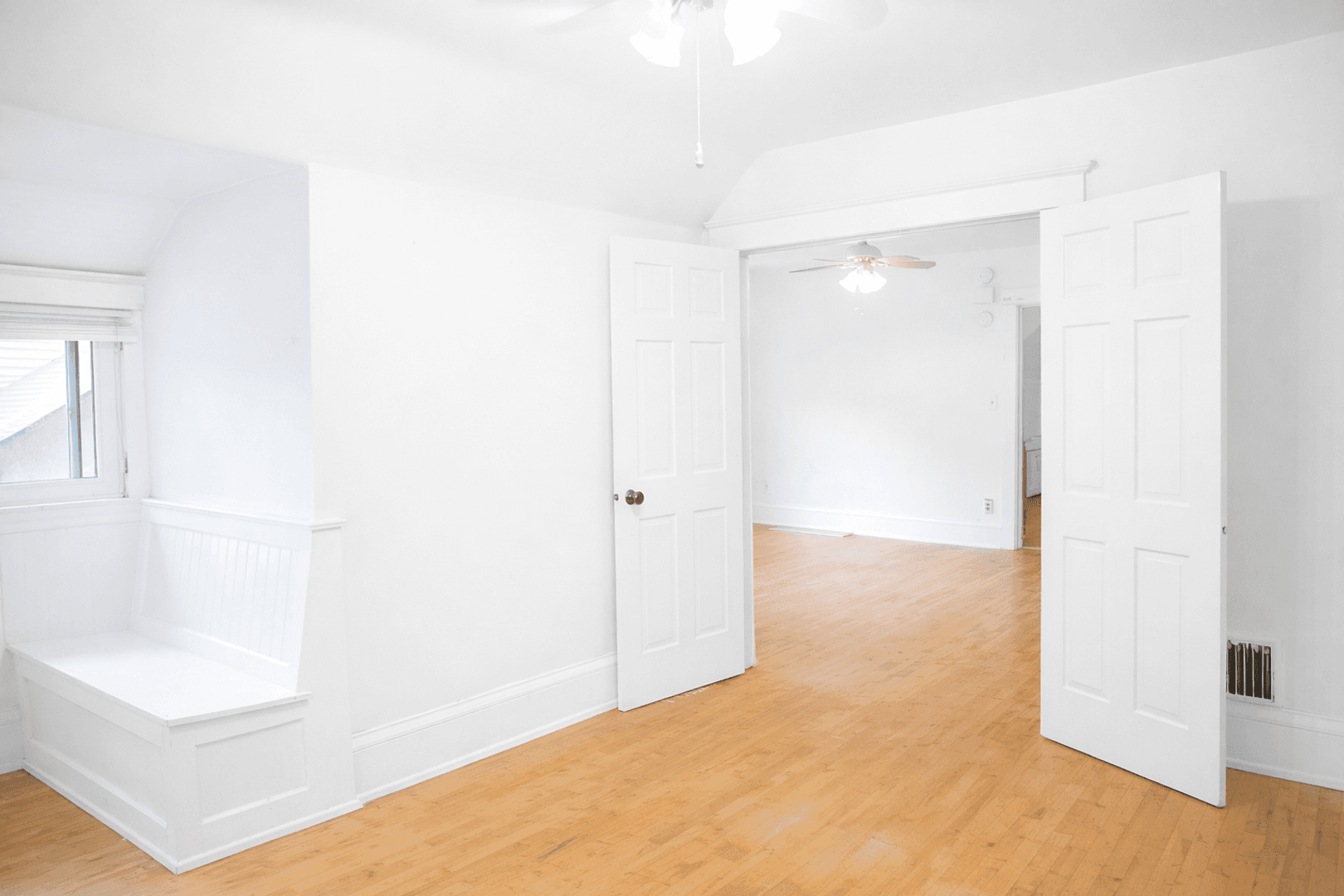 Minneapolis Apartment: 1075 24th Ave SE