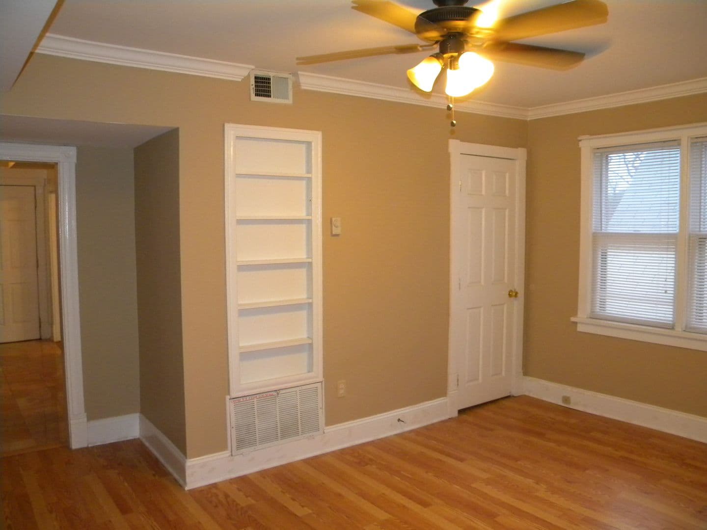 Minneapolis Apartment: 2929 Fillmore St NE