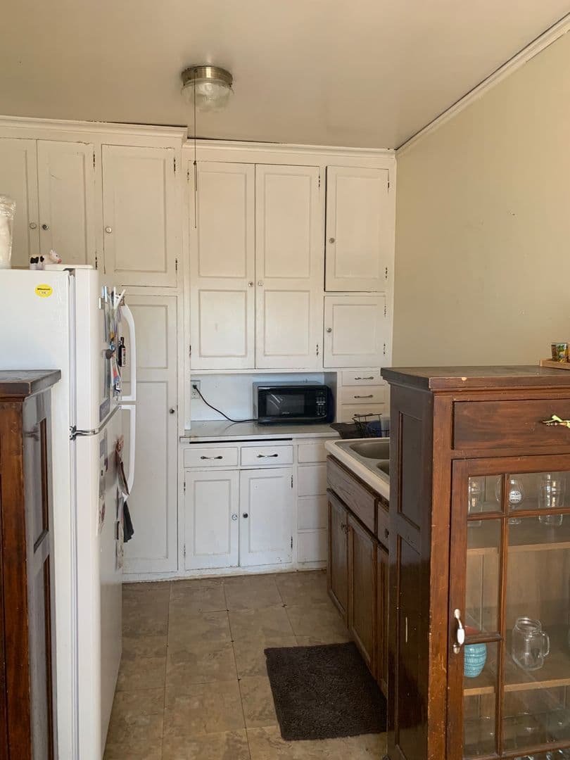 Minneapolis Apartment: 813 University Ave SE