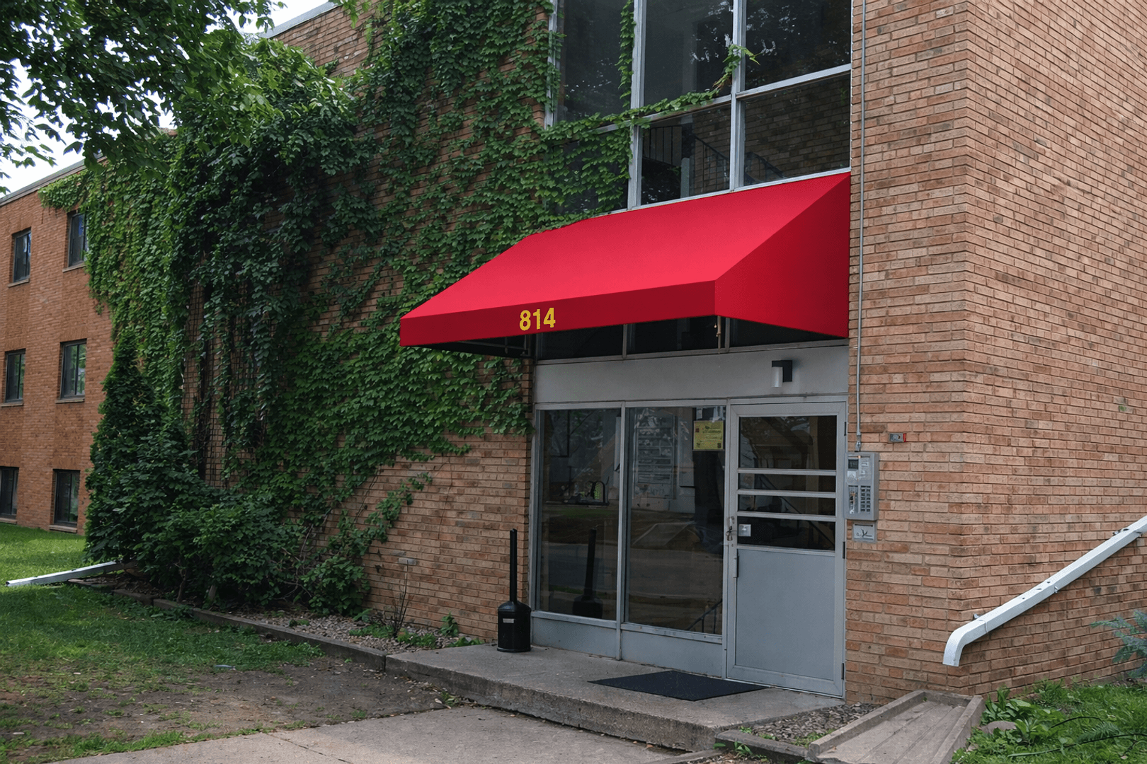 Minneapolis Apartment: 810 8th St SE