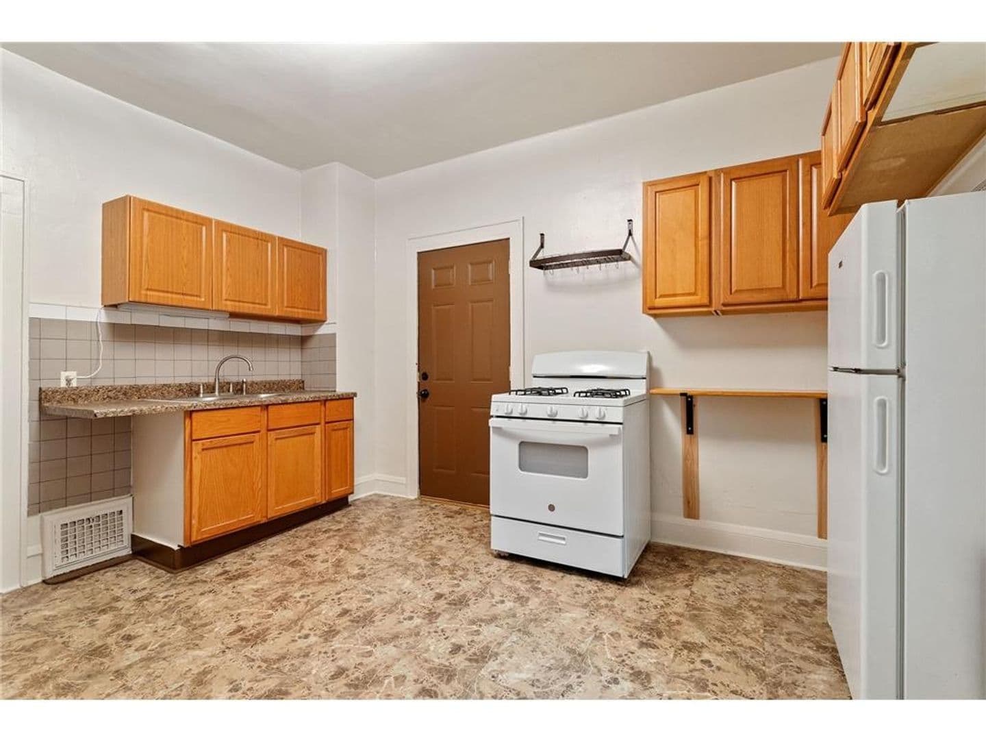 Minneapolis House: 525 8th Ave Se