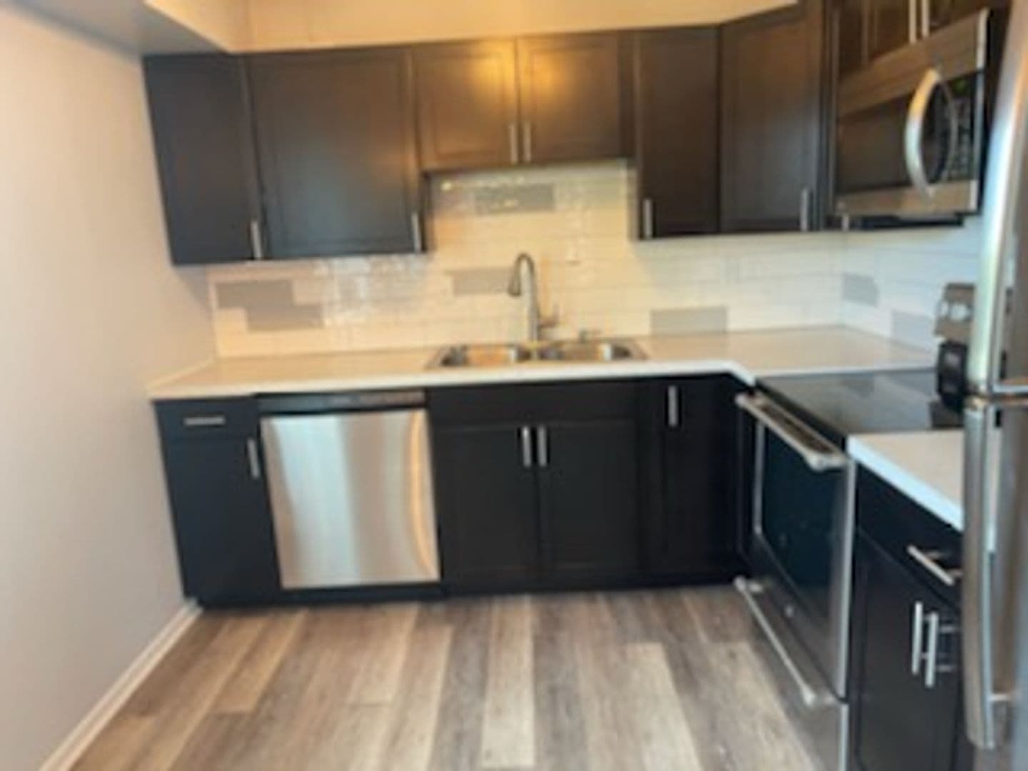 Minneapolis Apartment: 860 10th Ave SE