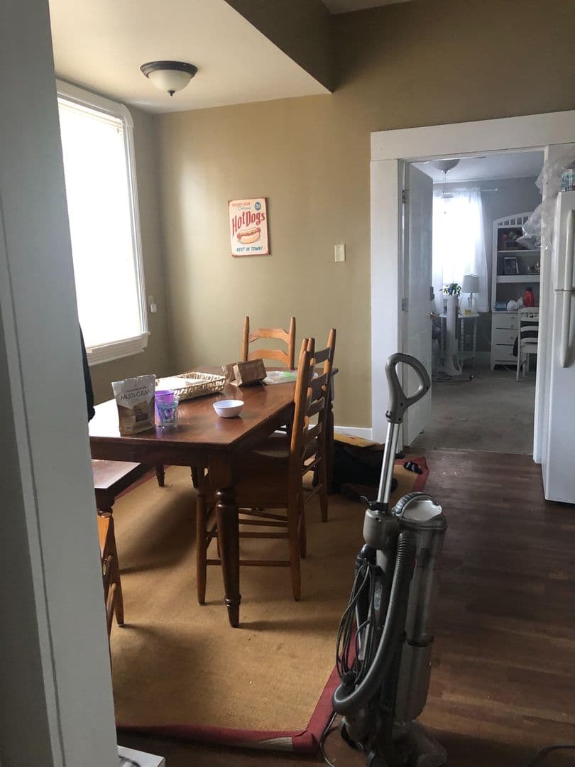St. Paul Apartment: 225 Wilder St N