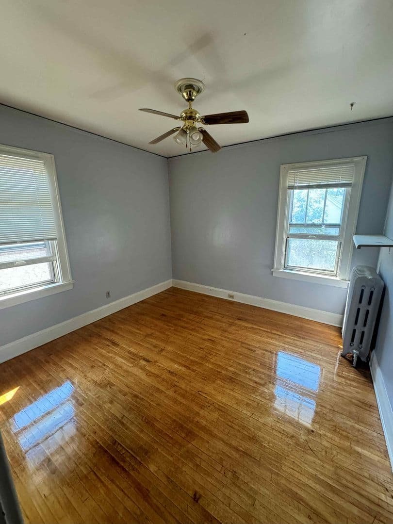 Minneapolis Apartment: 806-08 5th St SE