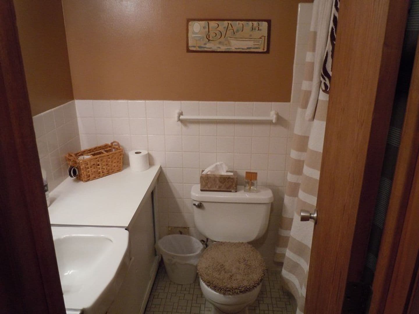 Minneapolis Apartment: 801 University Ave SE