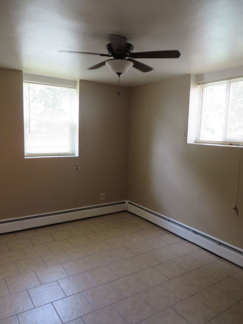 Minneapolis Apartment: 1823 Ulysses St NE