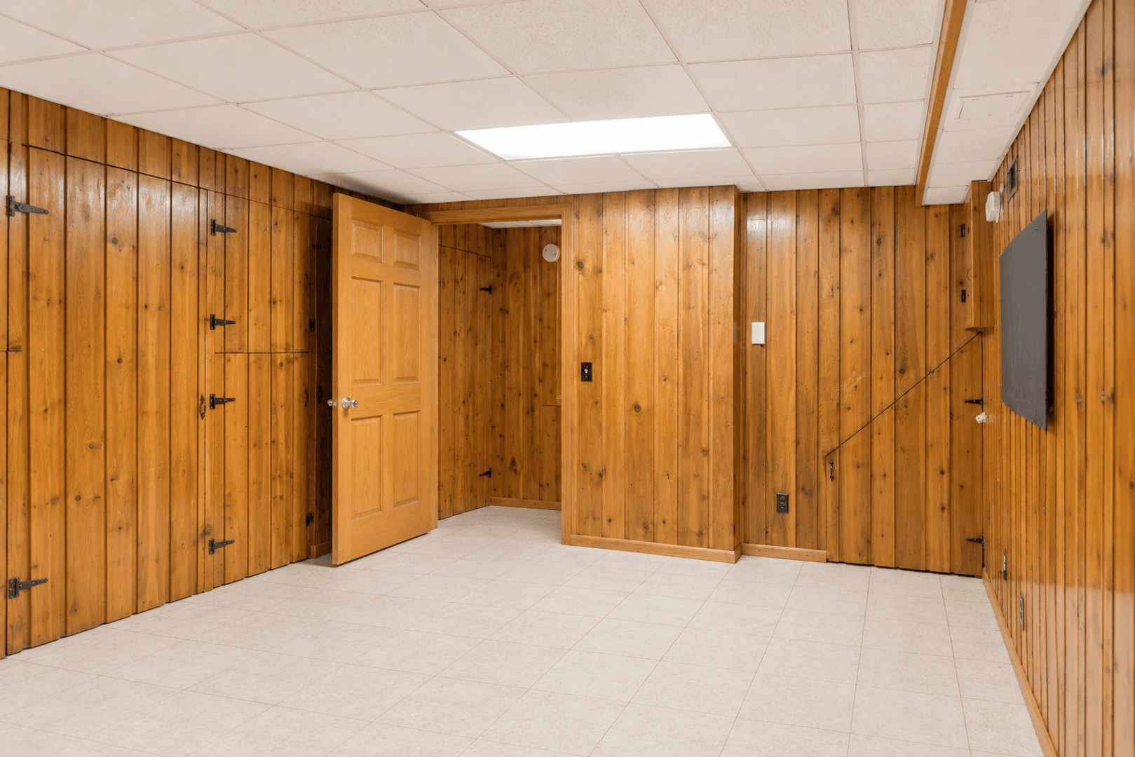 Minneapolis Apartment: 608 8th St SE