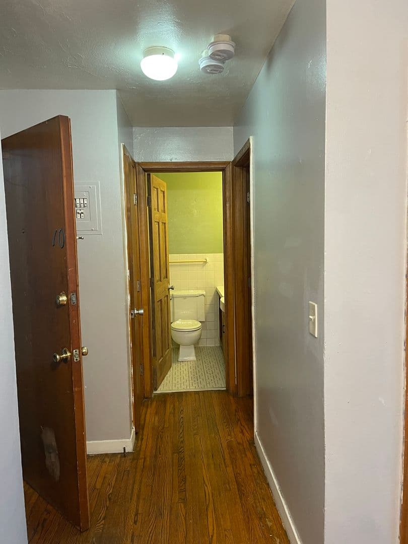 Minneapolis Apartment: 801 University Ave SE