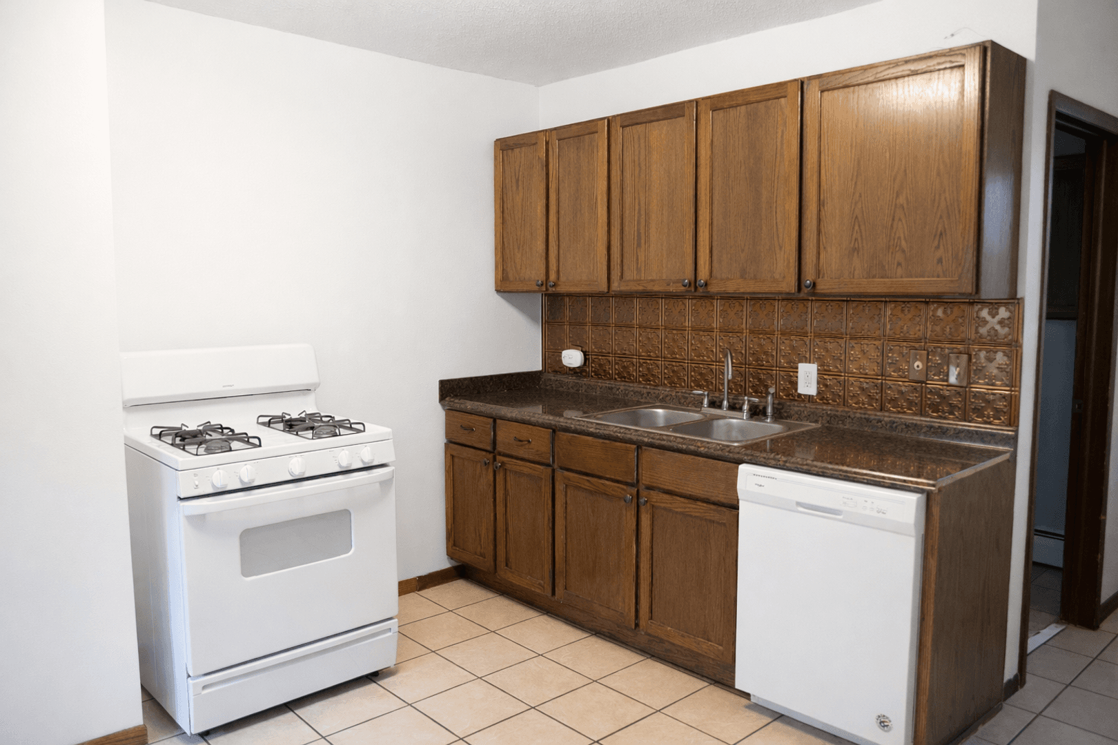 Minneapolis Apartment: 513 8th Ave SE