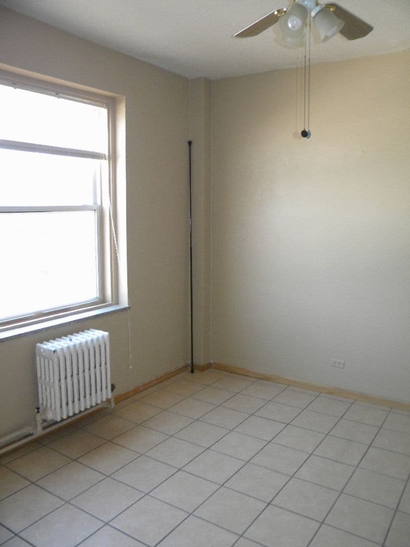 Minneapolis Apartment: 414 7th Ave SE