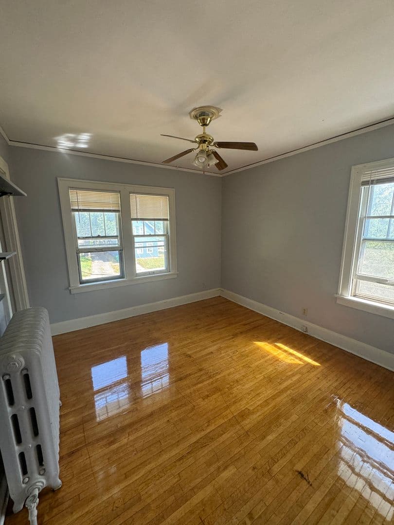 Minneapolis Apartment: 806-08 5th St SE
