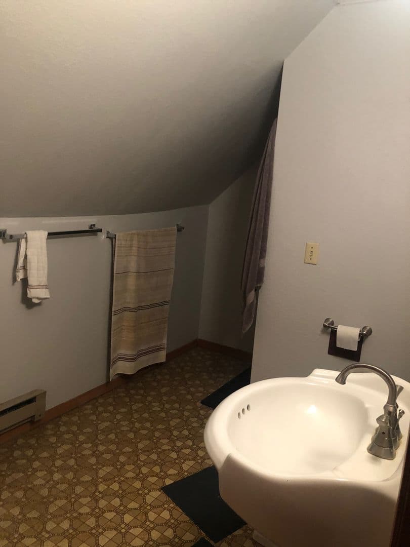 Minneapolis Apartment: 1231 8th St SE