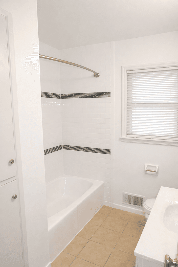 Minneapolis Apartment: 2905 32nd Ave NE