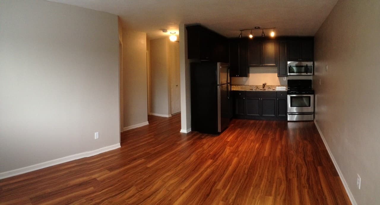 Minneapolis Apartment: 815 13th Ave SE