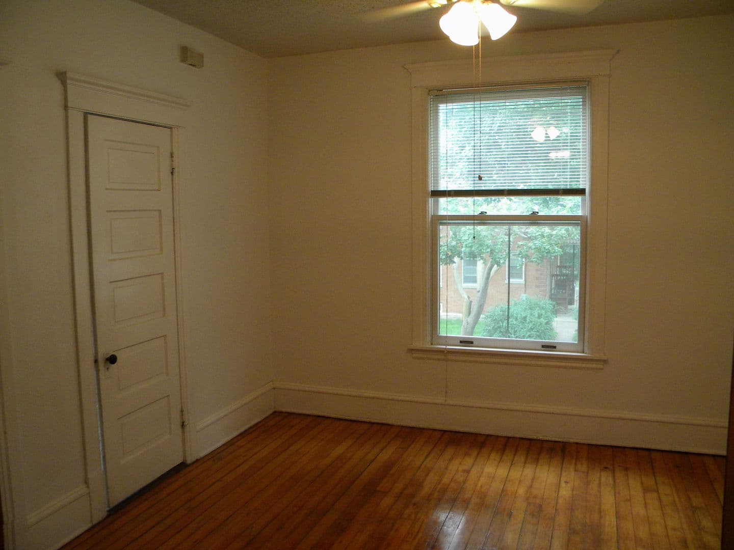 Minneapolis Apartment: 847 Summer St NE