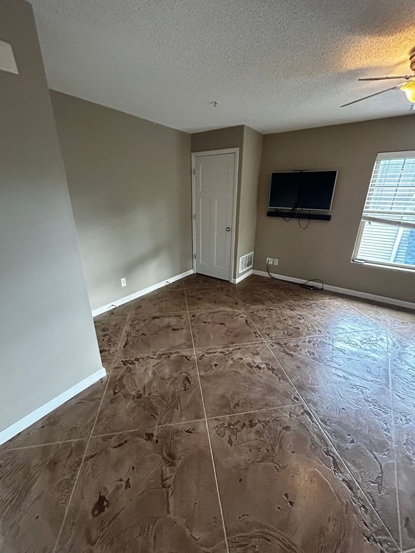 Minneapolis Apartment: 633 Ontario St SE