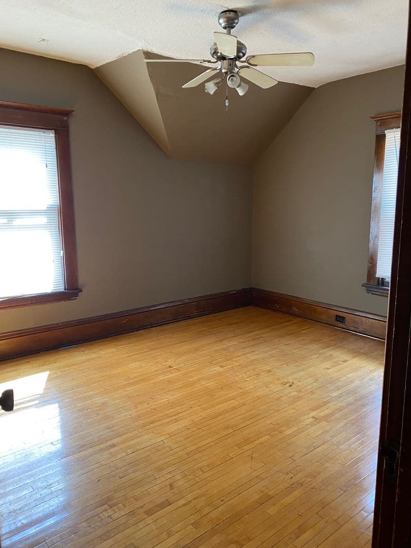 Minneapolis House: 1225 8th St SE #1AND2