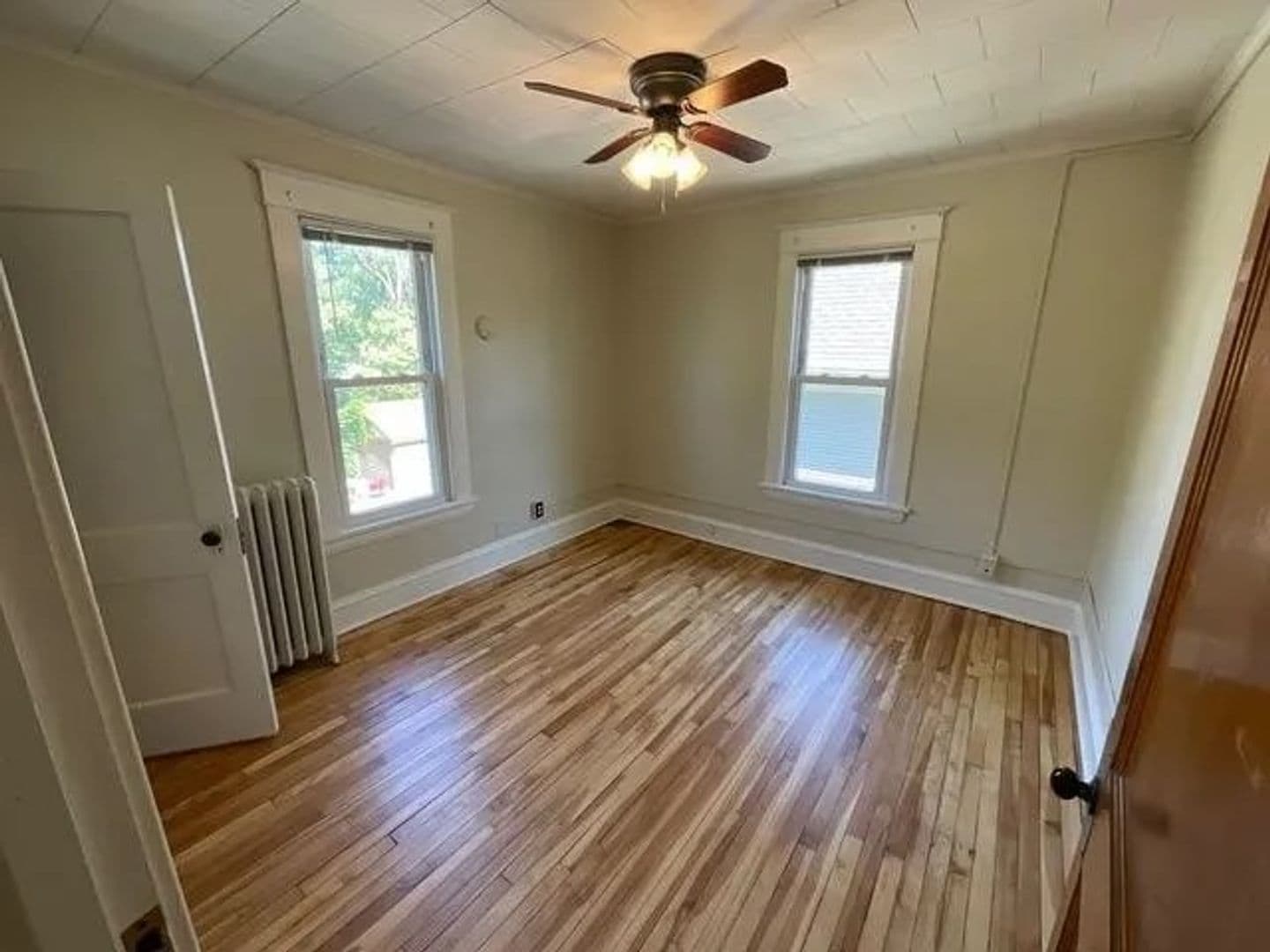 St. Paul Apartment: 803 Snelling Ave N