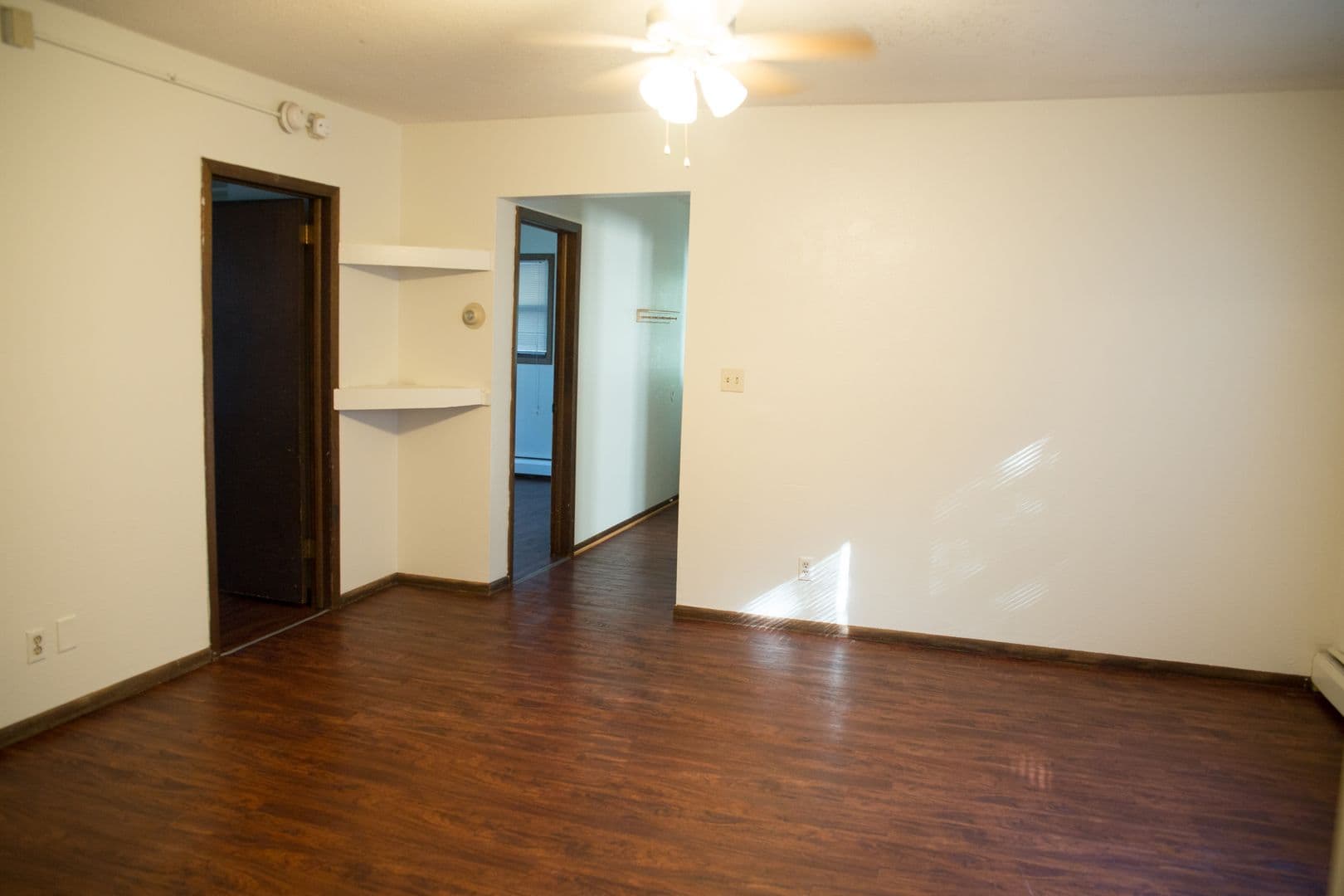 Minneapolis Apartment: 513 8th Ave SE