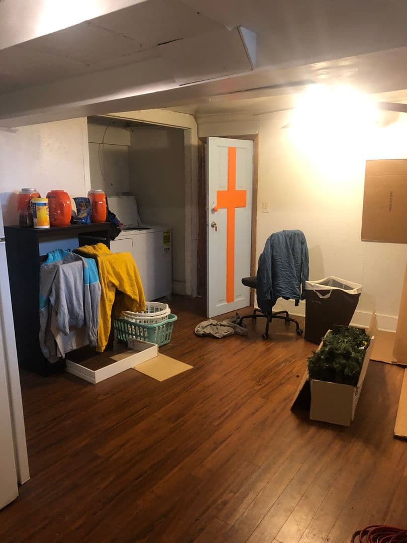 Minneapolis Apartment: 821 6th St SE
