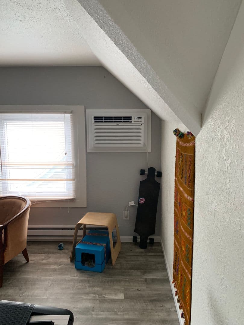 St. Paul Apartment: 1660 Marshall Ave