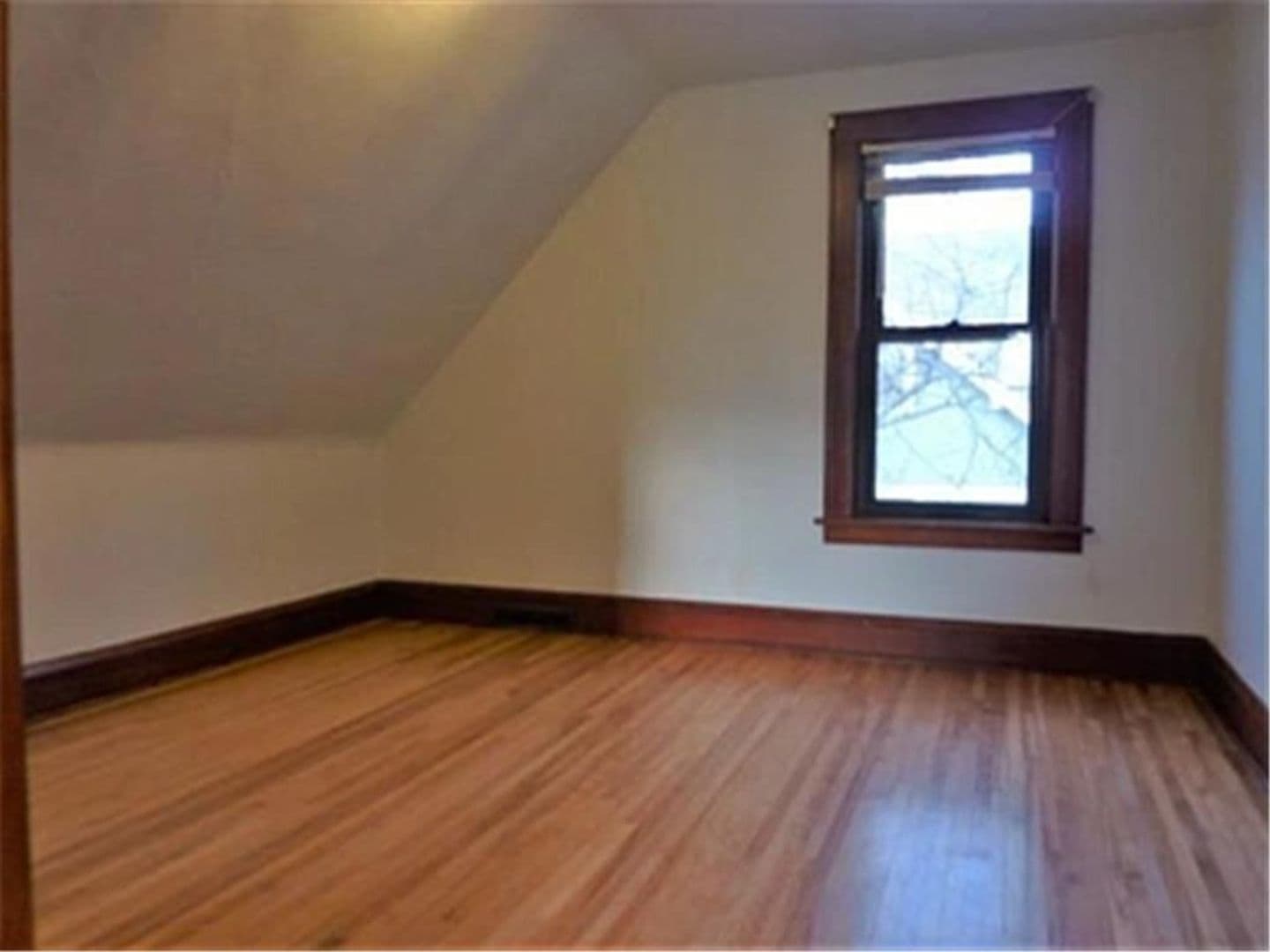 St. Paul House: 1697 Hubbard Ave