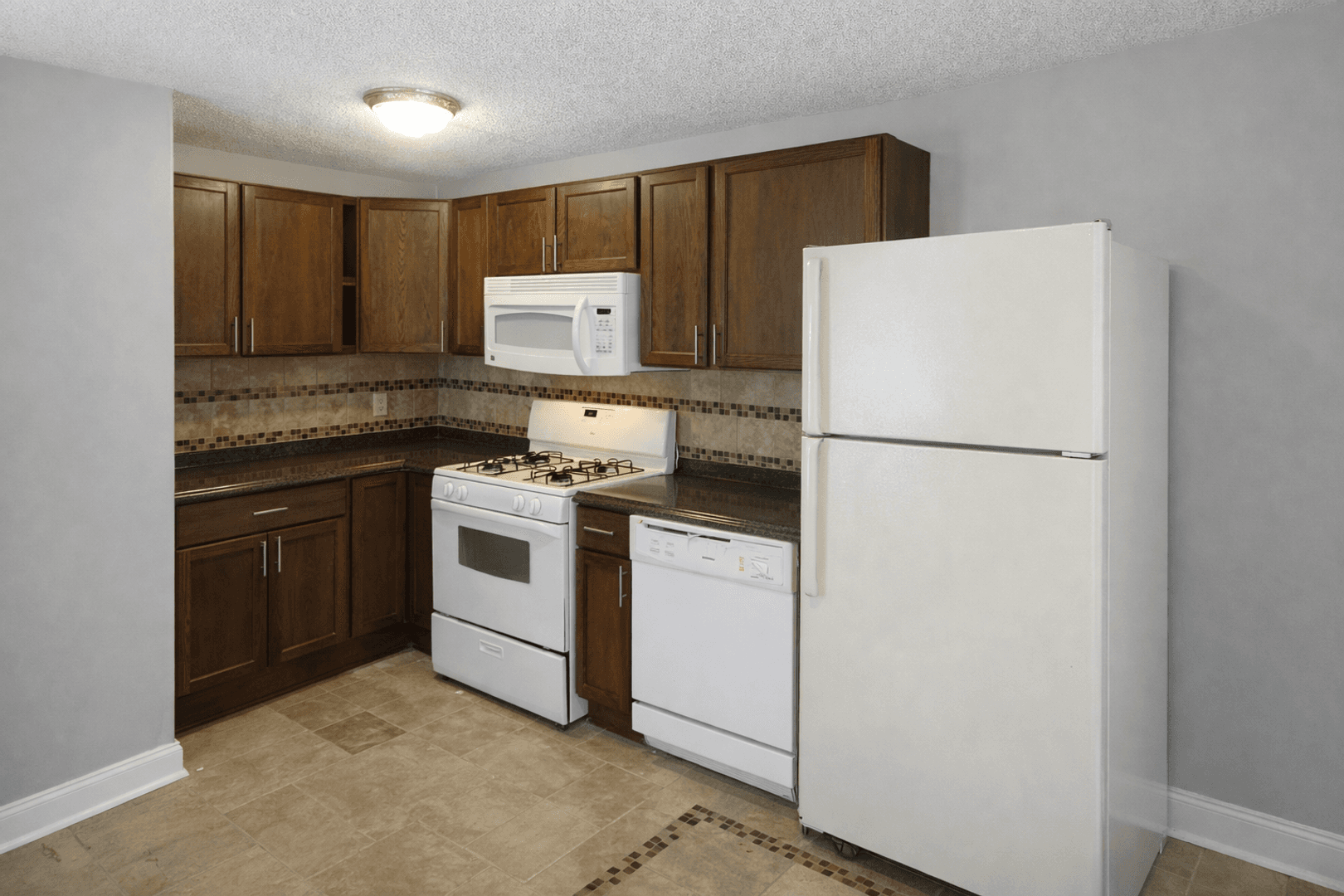 Minneapolis Apartment: 1221-23 8th St SE