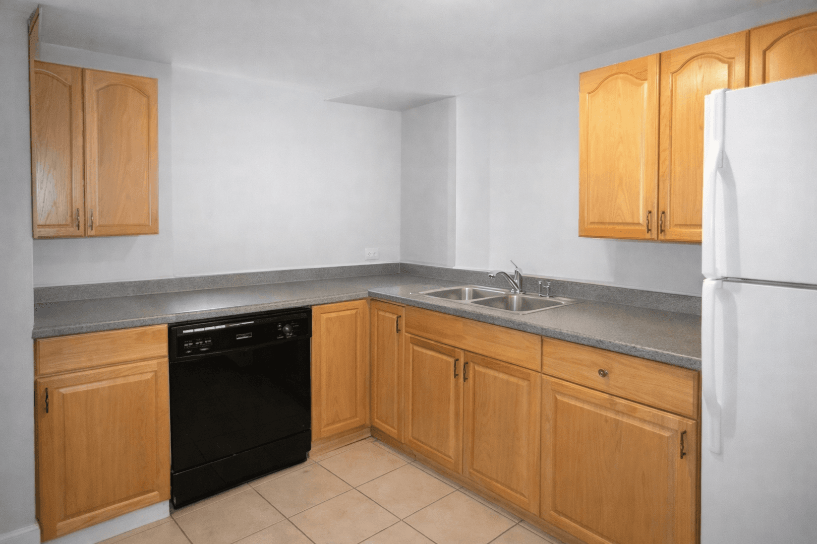 Minneapolis Apartment: 1100 5th Street SE