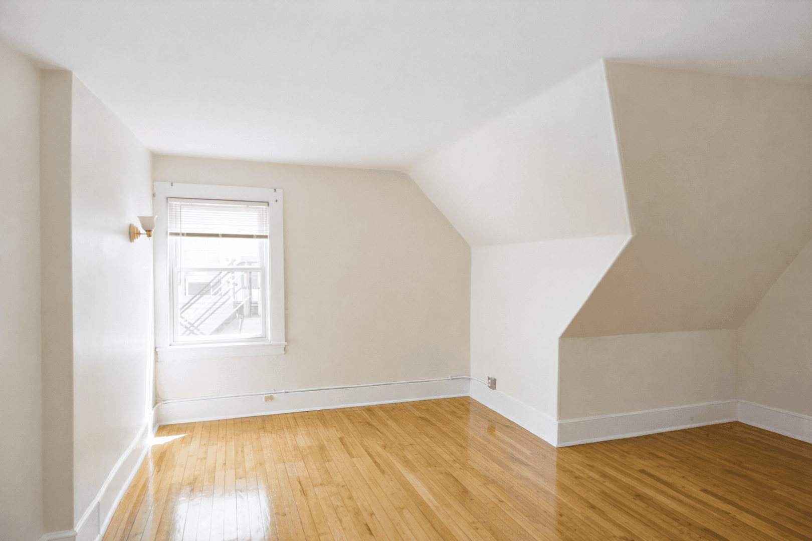 Minneapolis Apartment: 1107 4th St SE