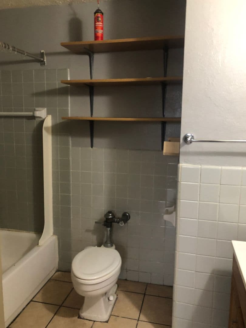 Minneapolis Apartment: 414 7th Ave SE