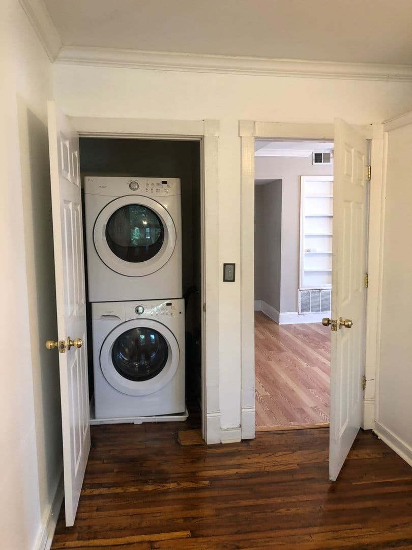 Minneapolis Apartment: 2929 Fillmore St NE