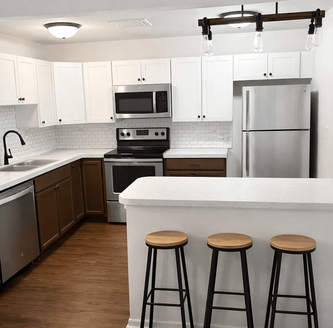 Minneapolis Apartment: 860 10th Ave SE