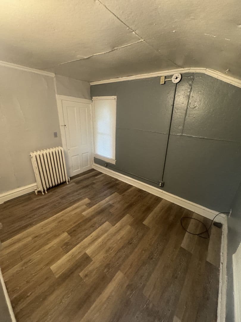 Minneapolis Apartment: 620 11th Ave SE