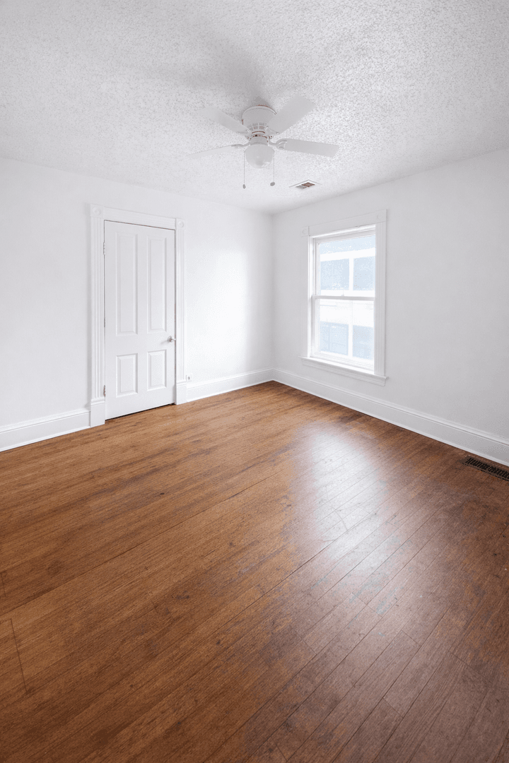 Minneapolis Apartment: 1025-27 12th Ave SE
