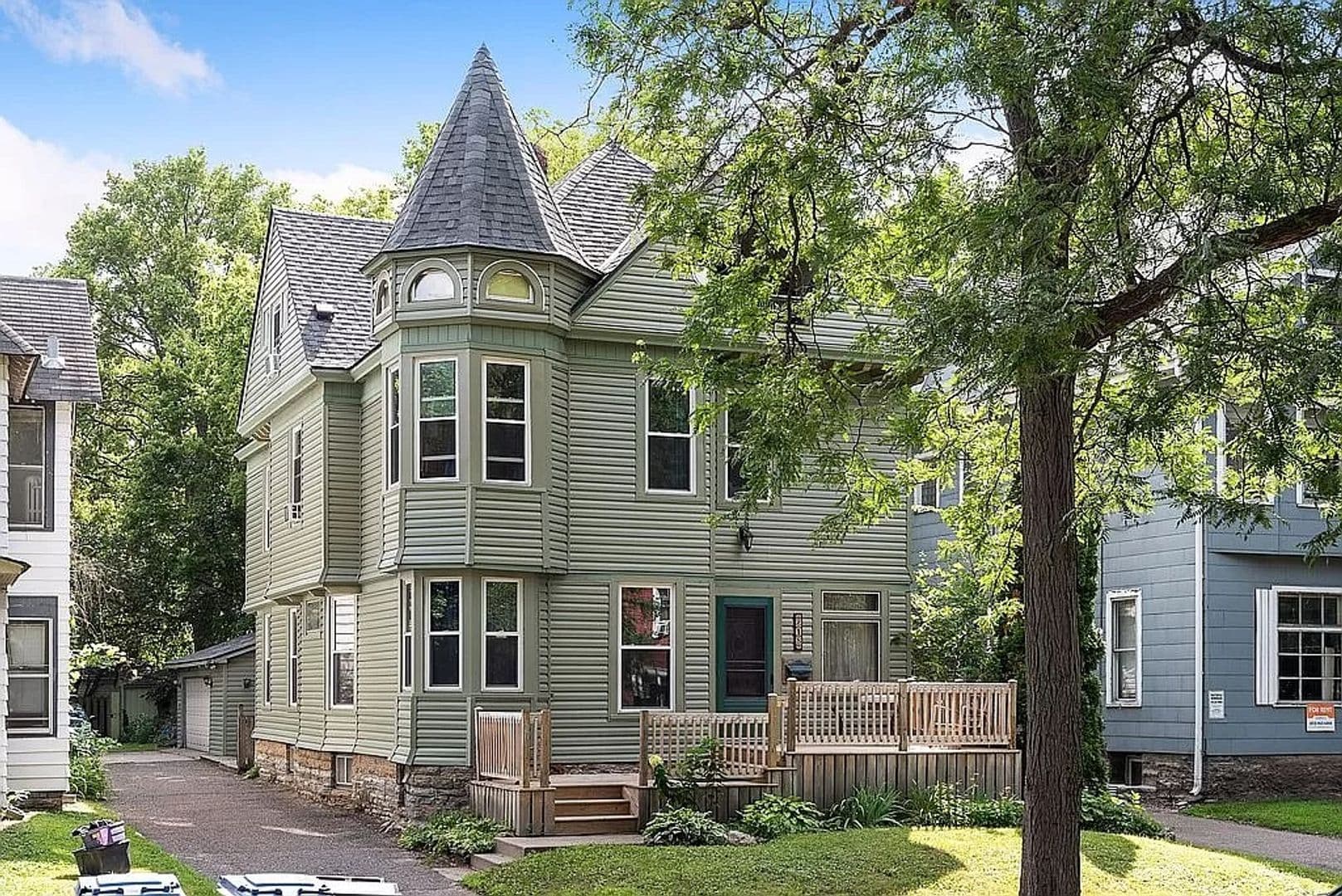 Minneapolis House: 818 7th St SE