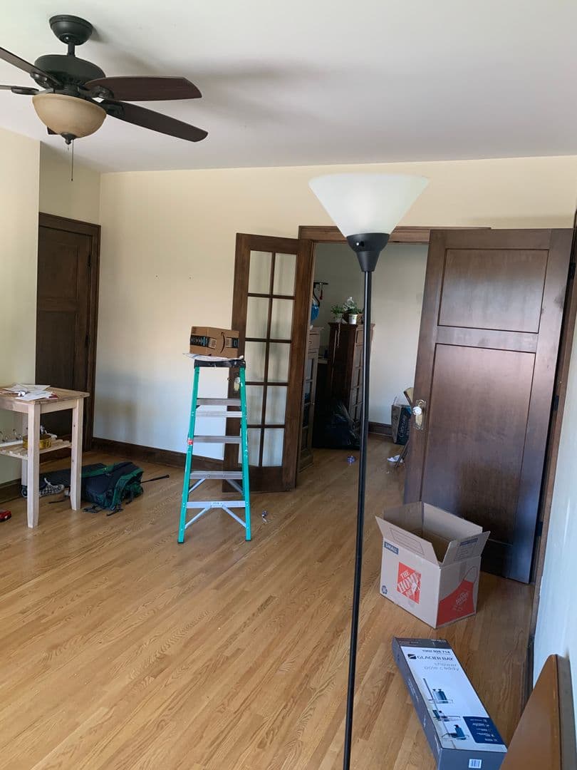 Minneapolis Apartment: 813 University Ave SE