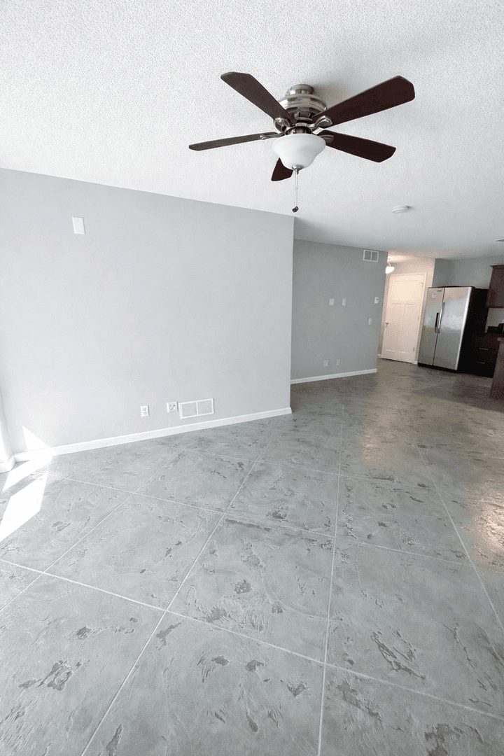 Minneapolis Apartment: 633 Ontario St SE