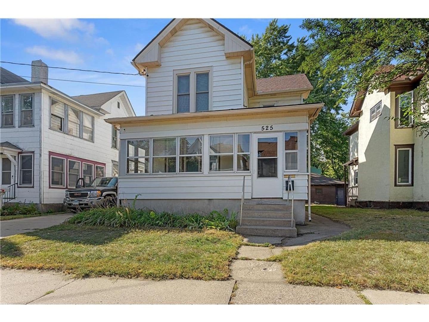 Minneapolis House: 525 8th Ave Se