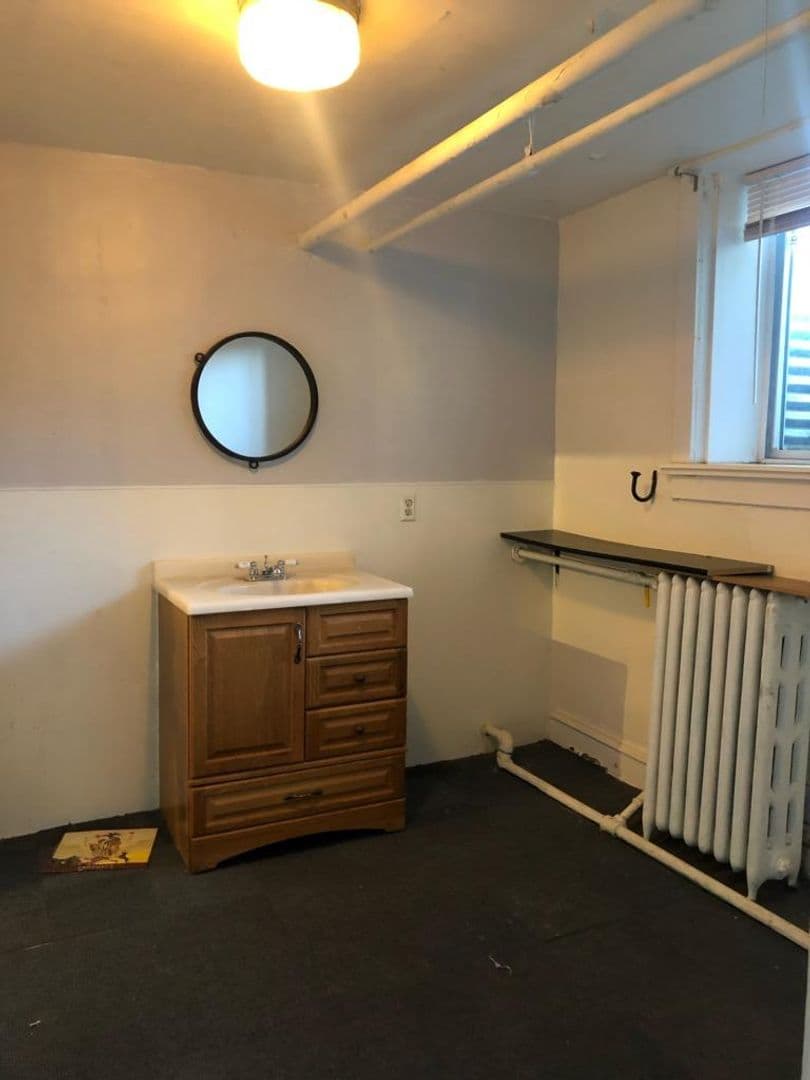 Minnneapolis Apartment: 417 11th Ave SE