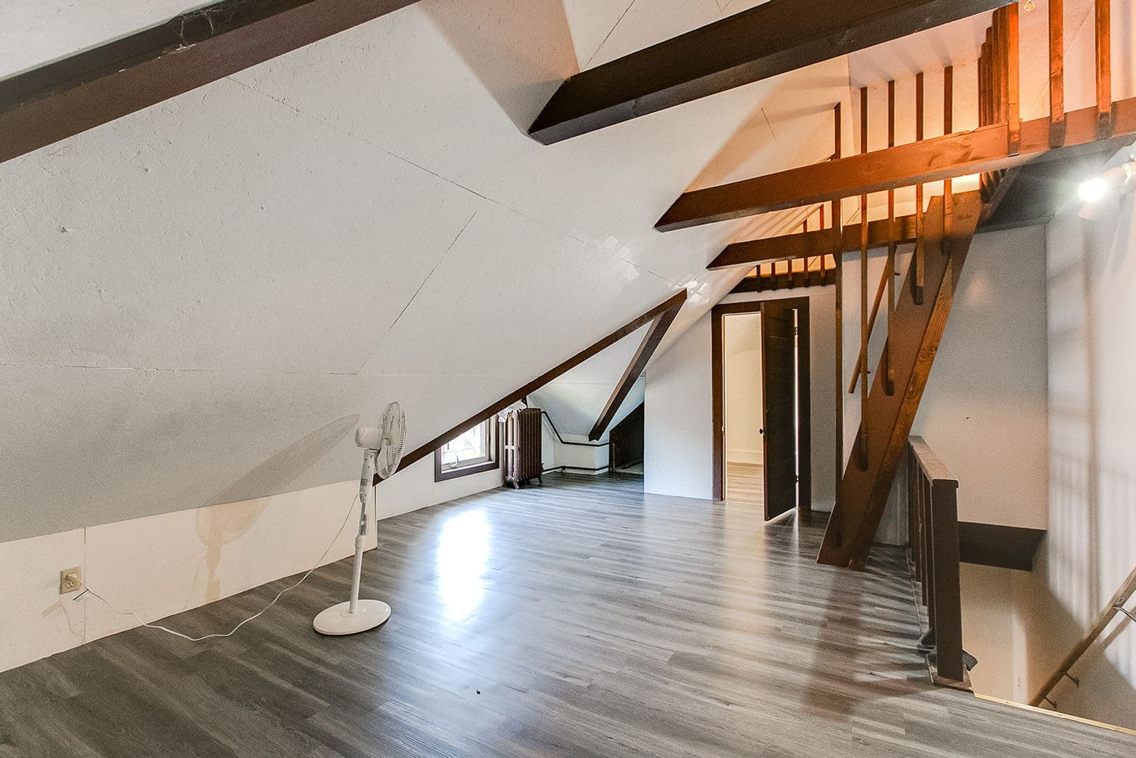 St Paul Apartment: 1649-51 Minnehaha Ave W