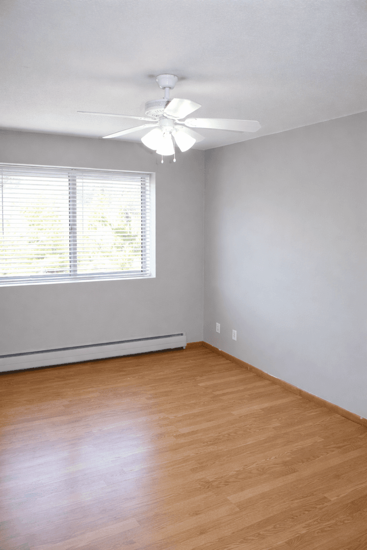 Minneapolis Apartment: 616 10th Ave SE
