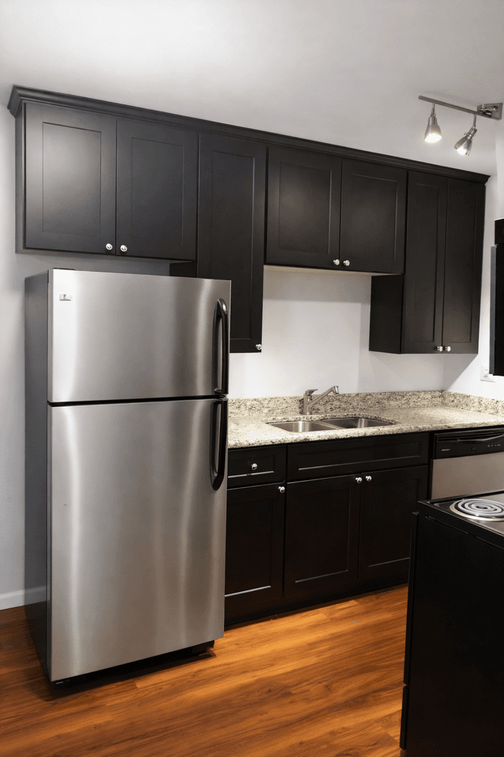 Minneapolis Apartment: 815 13th Ave SE