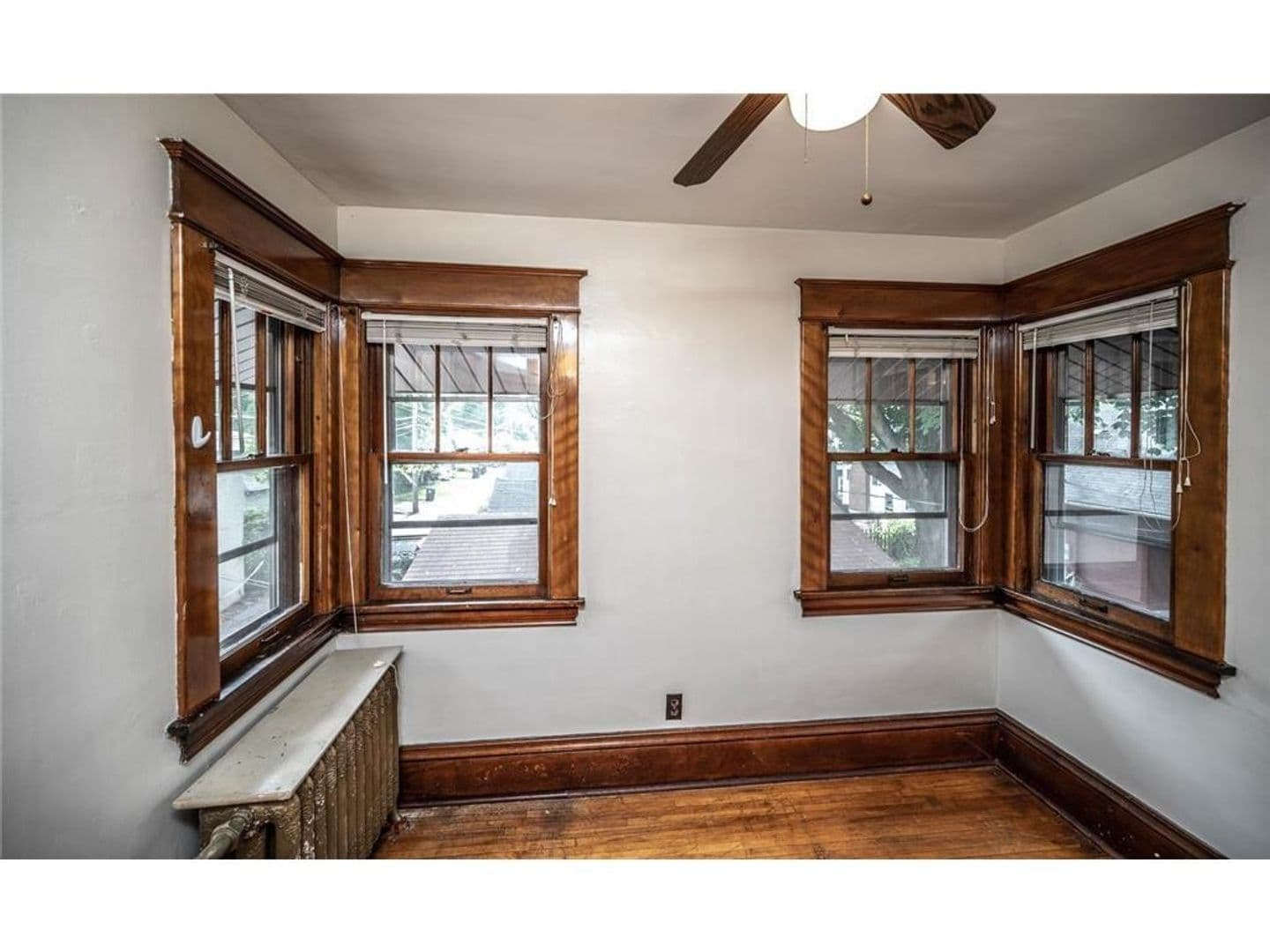 St. Paul House: 216 Cretin Ave N