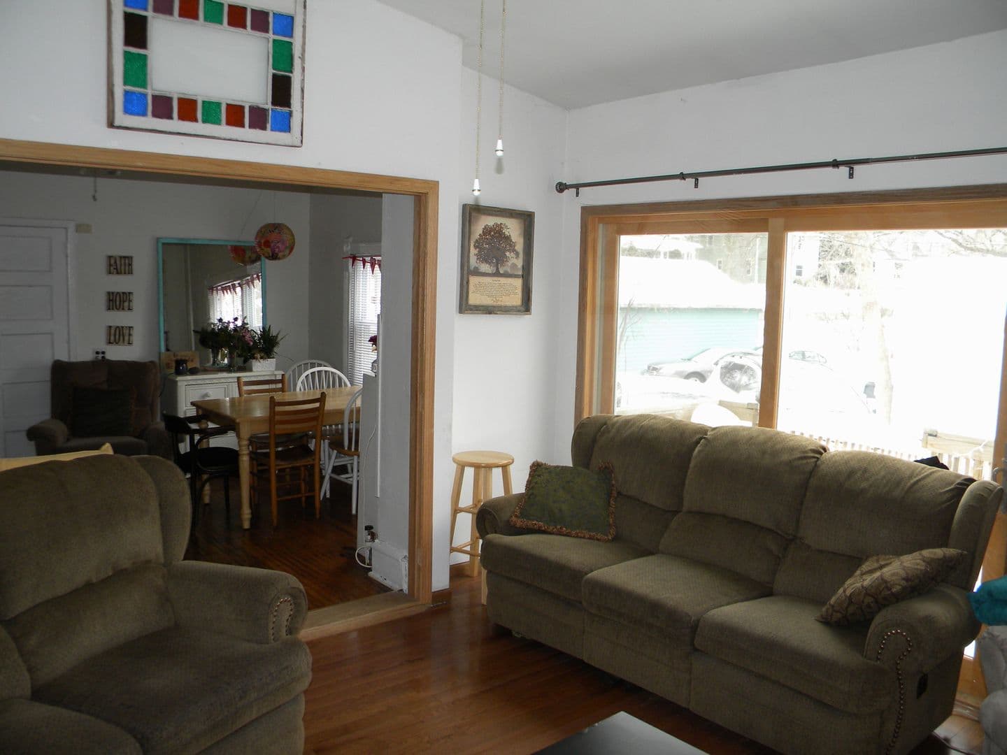 St. Paul Apartment: 2215 Como Ave
