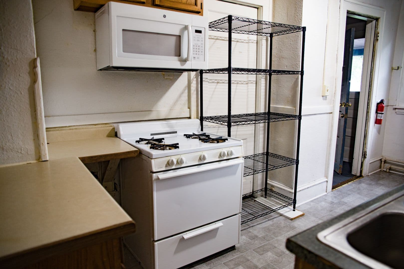 Minneapolis Apartment: 925-27 22nd Ave SE